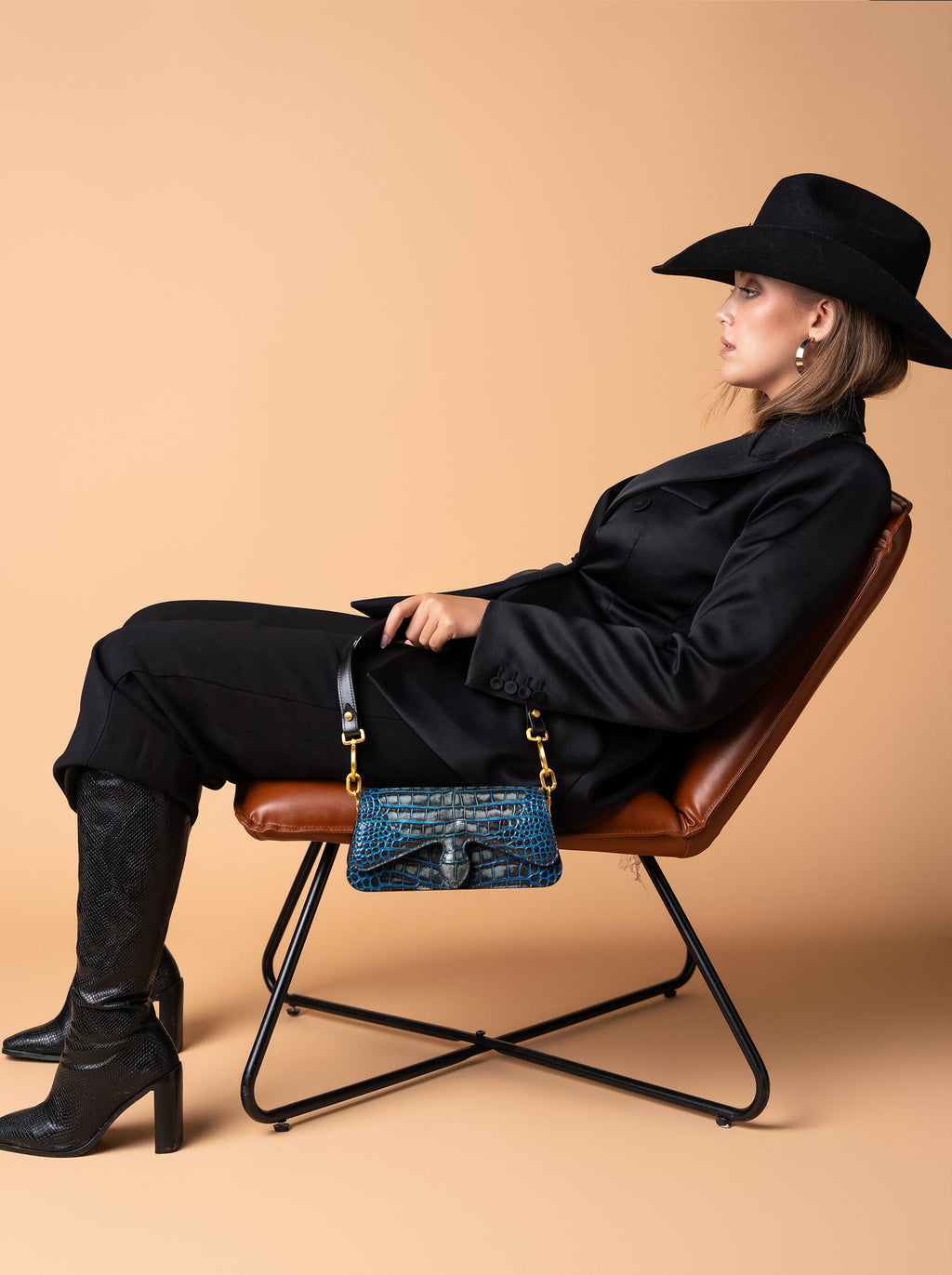 Carrasquilla Baguette – Leather Shoulder Bag – Medianoche