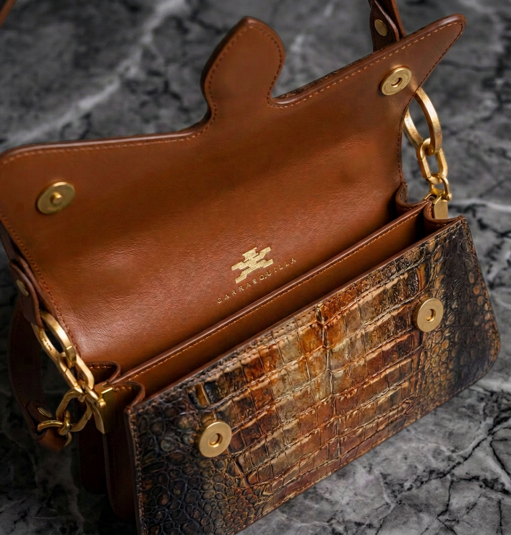 Carrasquilla Baguette – Leather Shoulder Bag – Caramelo